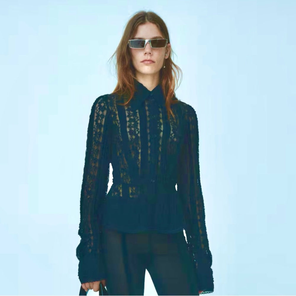 H&M STUDIO COLLECTION
PEPLUM LACE BLOUSE BLACK SIZE S - Picture 2 of 8